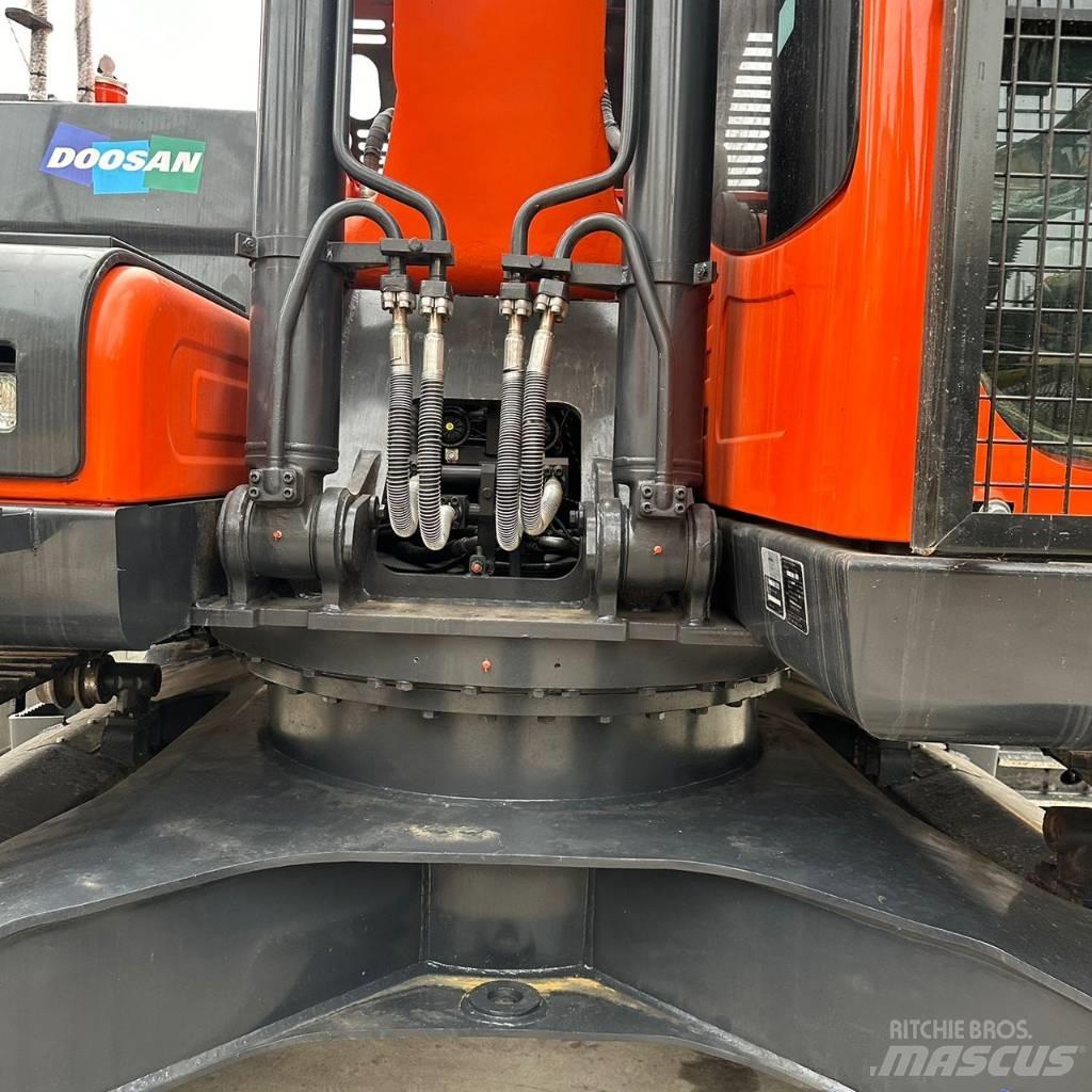Doosan DX225LC-9C Bageri guseničari