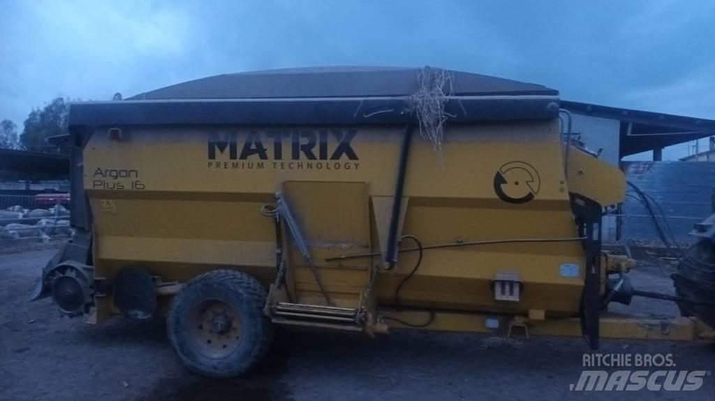  Matrix Argon Plus 16 Mešaona stočne hrane