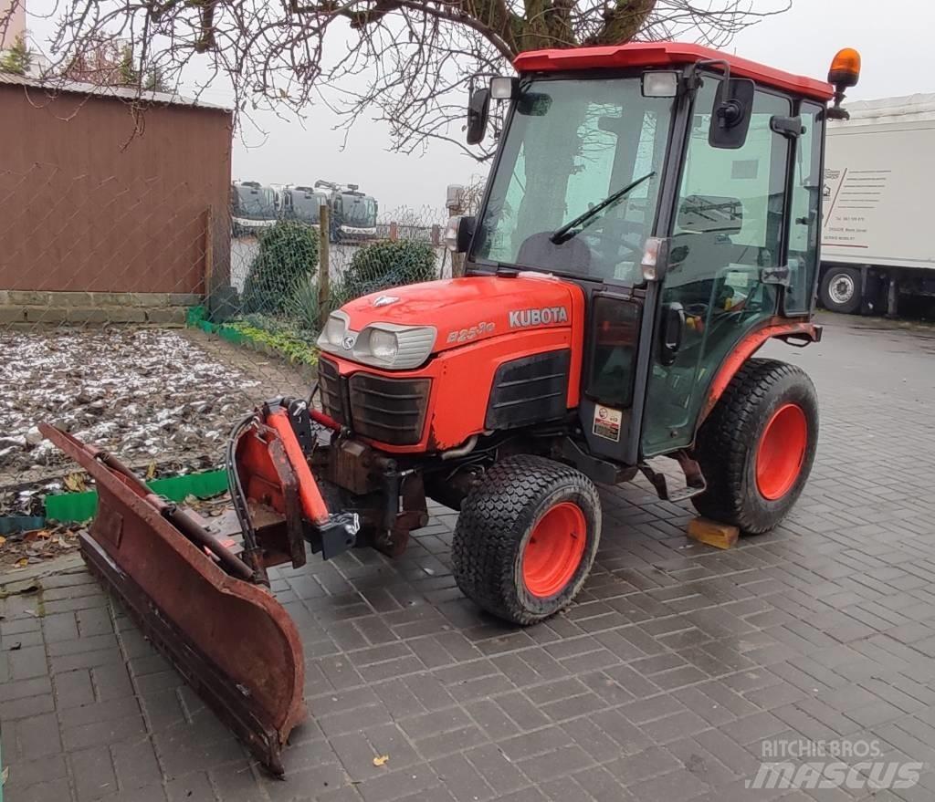 Kubota B2530 Manji traktori