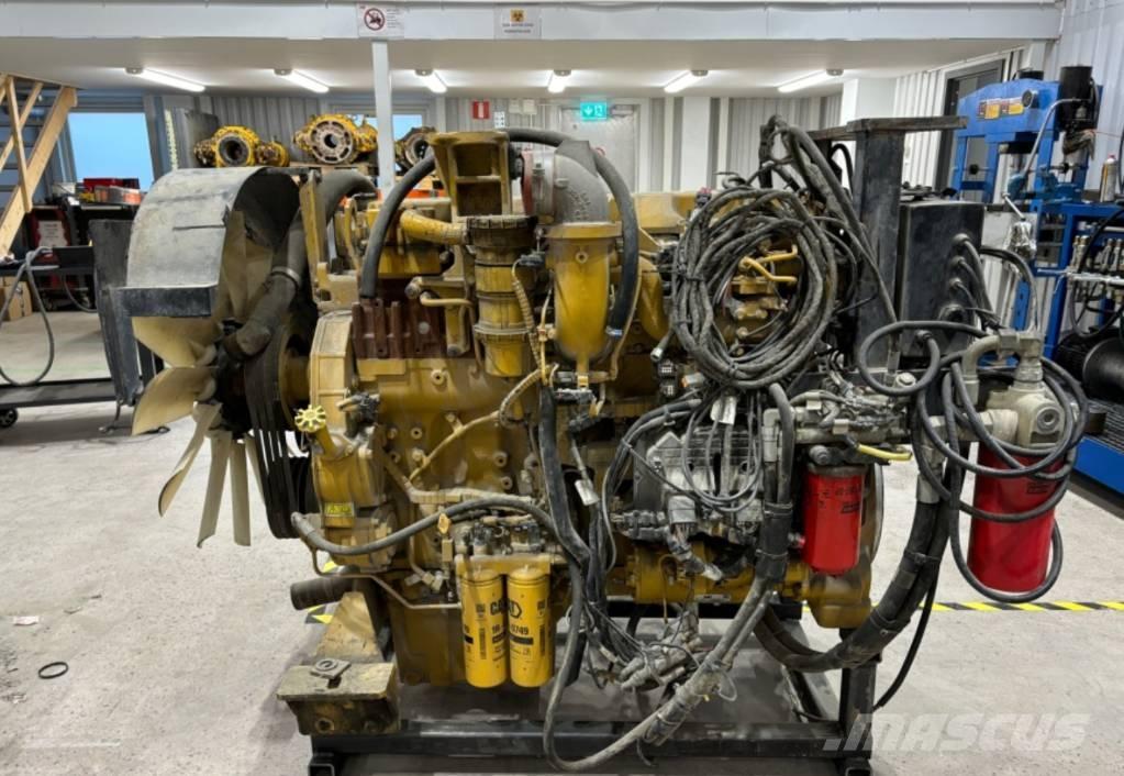 CAT C 13 Bageri guseničari