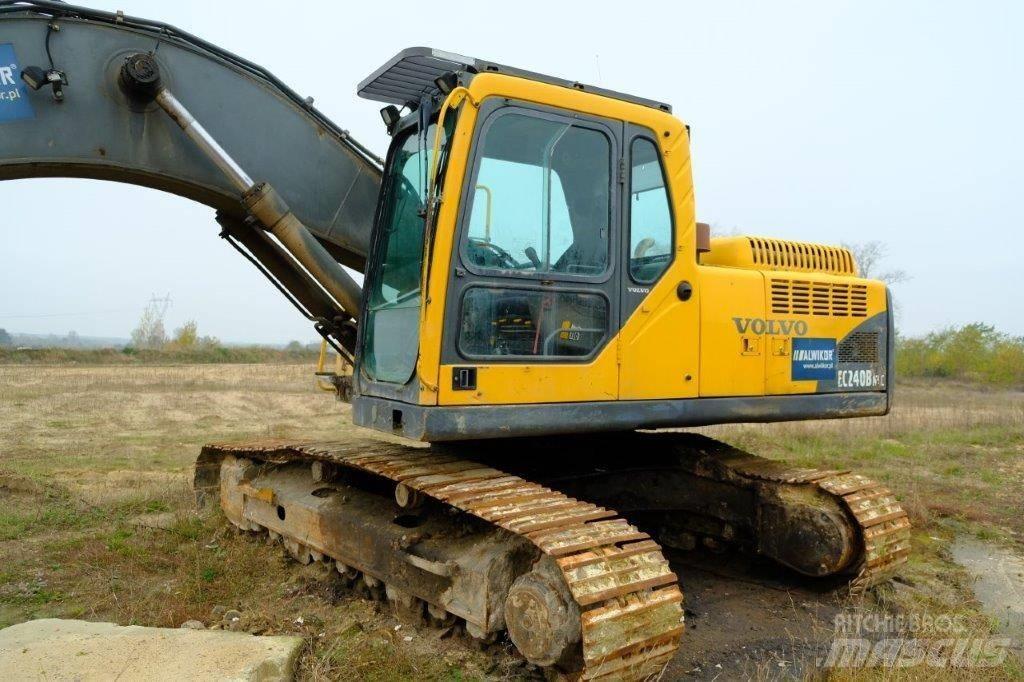 Volvo EC 240 kabina Kabine i unutrašnjost