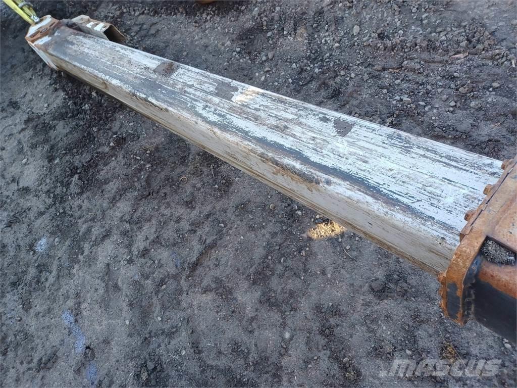 Komatsu 200H Kranovi za šumarske harvestere