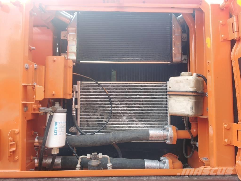Doosan DX 225 LC Bageri guseničari