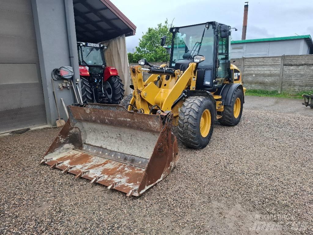 CAT 908 M Utovarivači na točkove
