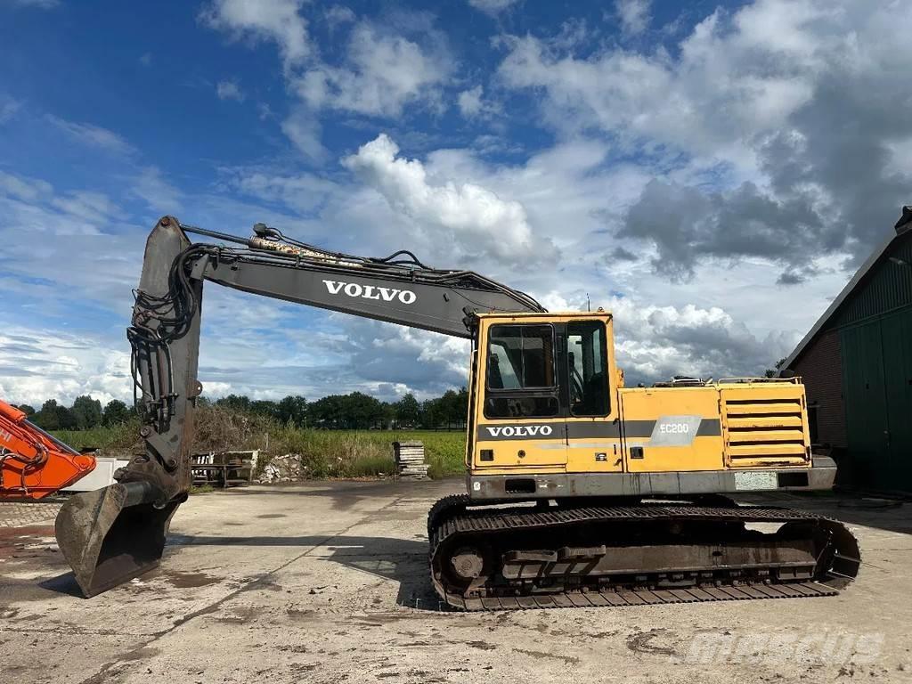 Volvo EC200 Bageri guseničari