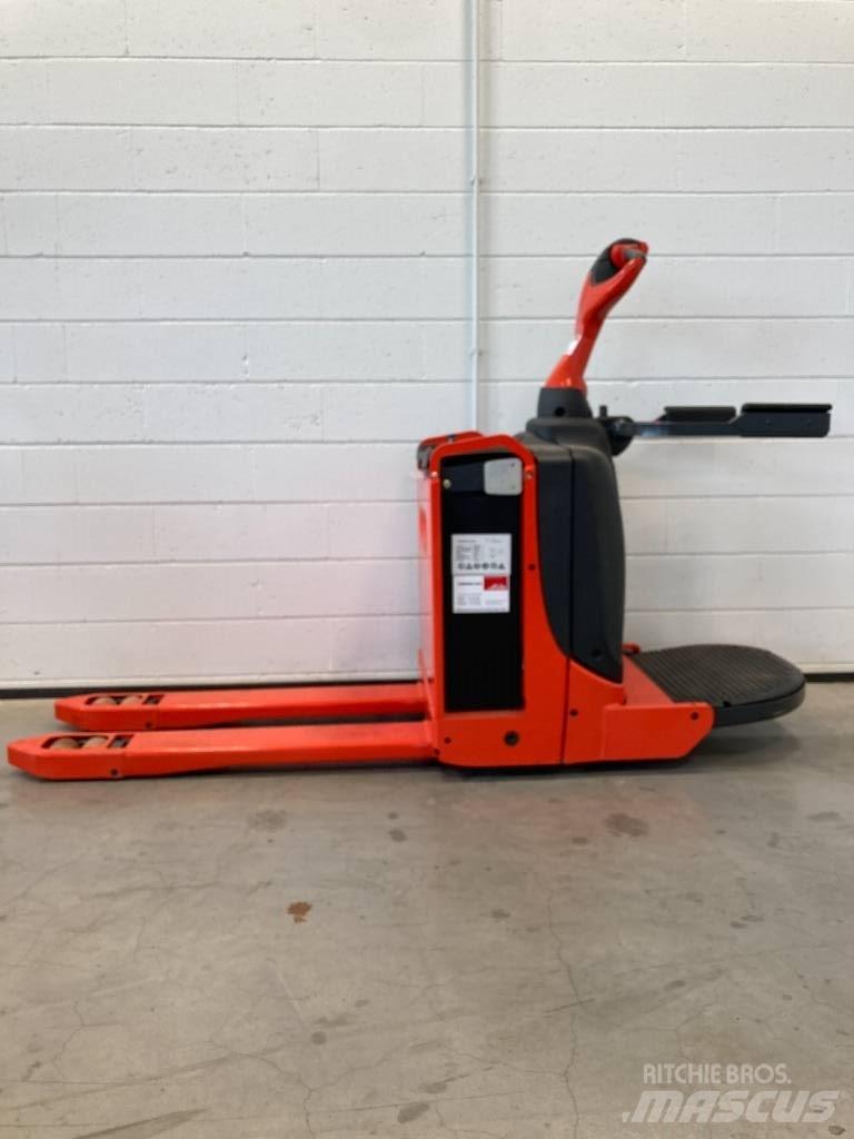 Linde T16P/1151-02 Nisko podizni električni viljuškar sa stajalištom