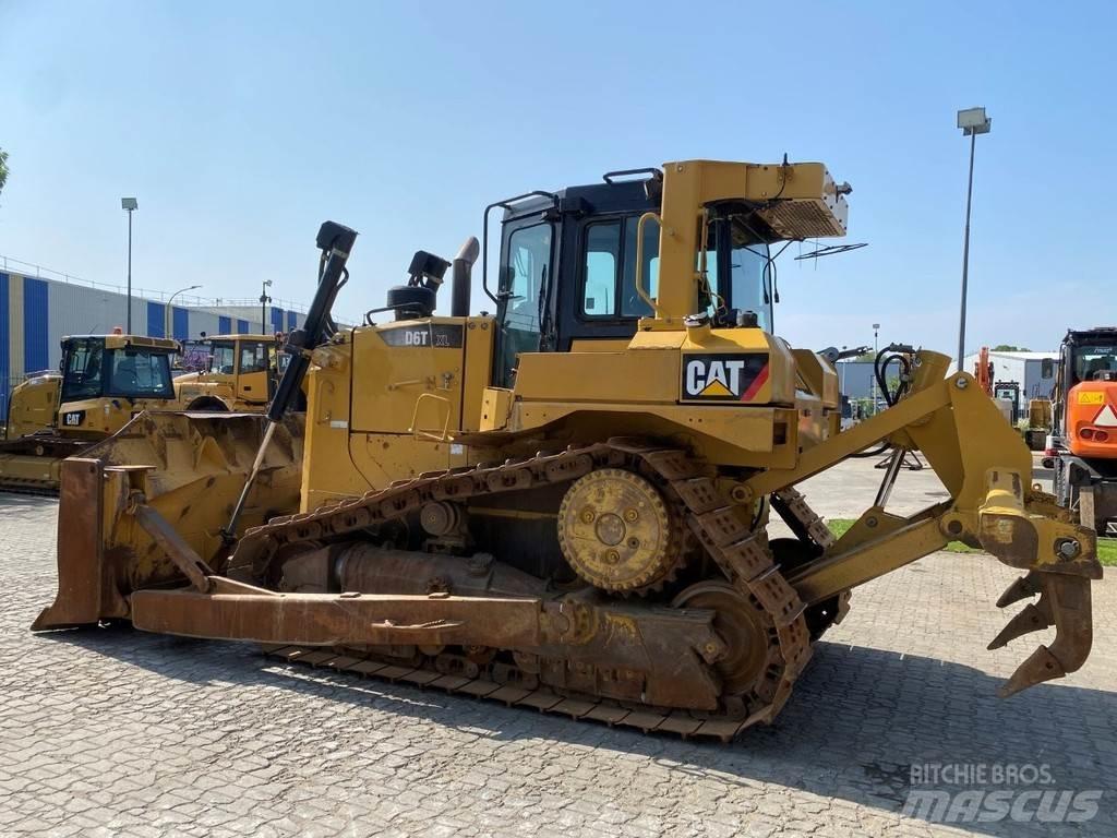 CAT D6T NVT Buldožeri guseničari