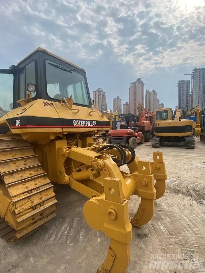 CAT D6R Buldožeri guseničari