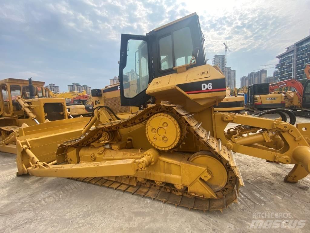 CAT D6R Buldožeri guseničari