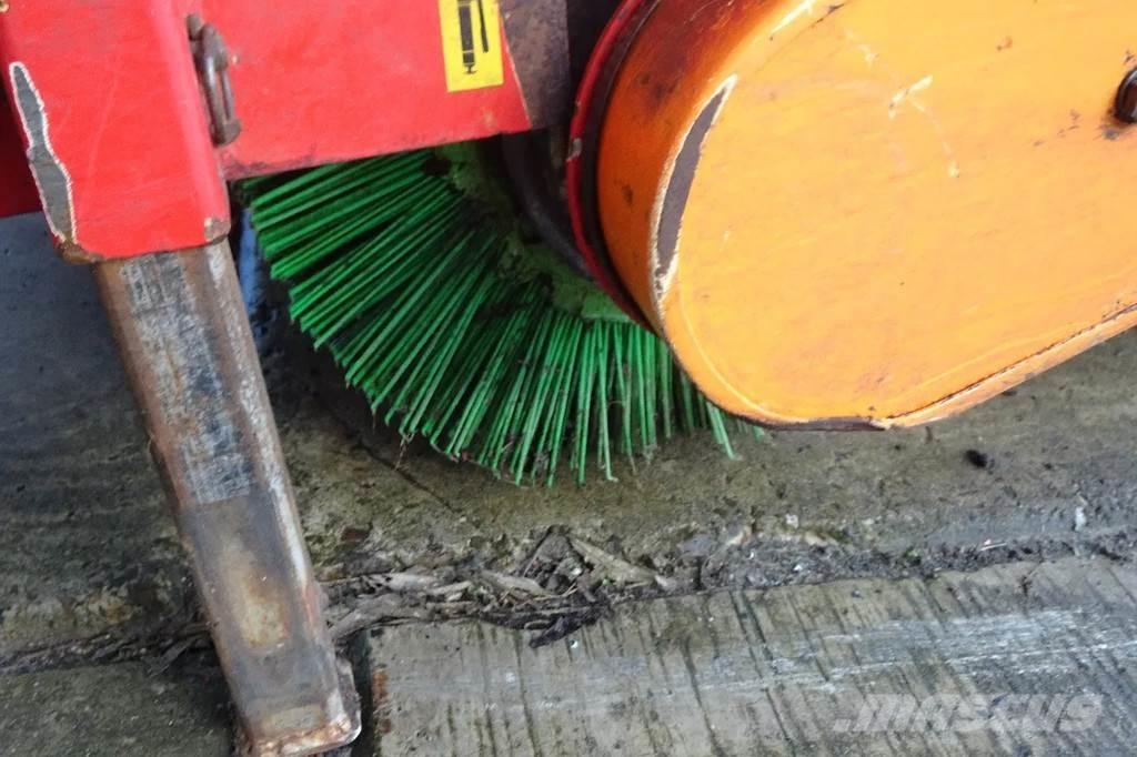 Dücker Veegmachine Polovni kamioni za čišćenje