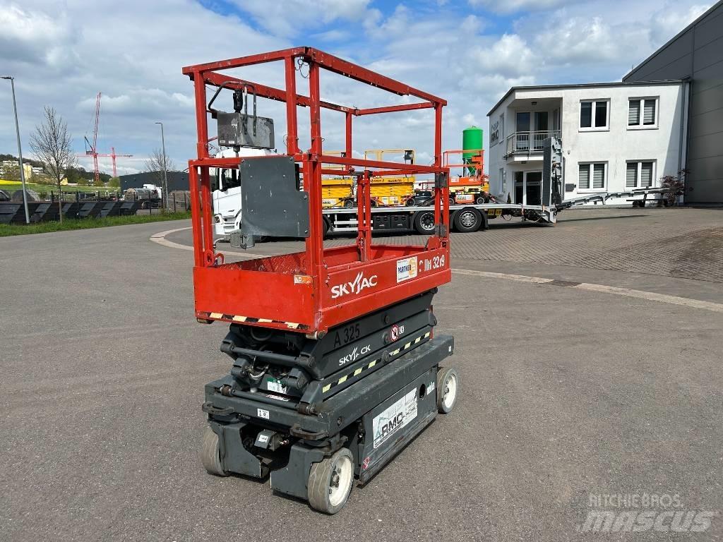 SkyJack SJ III 3219 Makazaste platforme