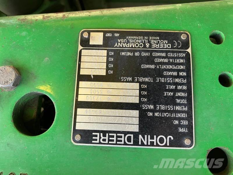 John Deere 7430 Traktori