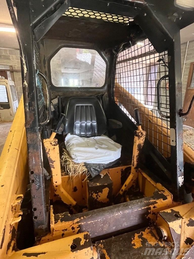 Mustang 2050 Skid steer mini utovarivači