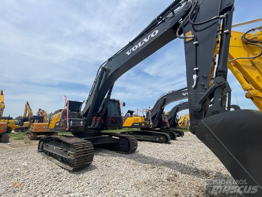 Volvo EC 300 Bageri guseničari