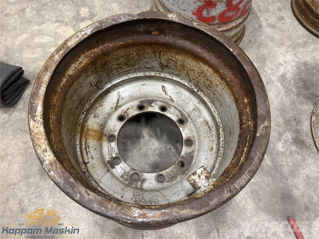 Valmet 860 24x26,5 Gume, točkovi i felne