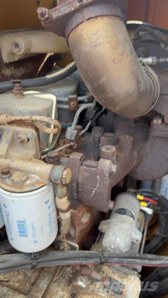 Dynapac CC 422 Valjci sa duplim bubnjem