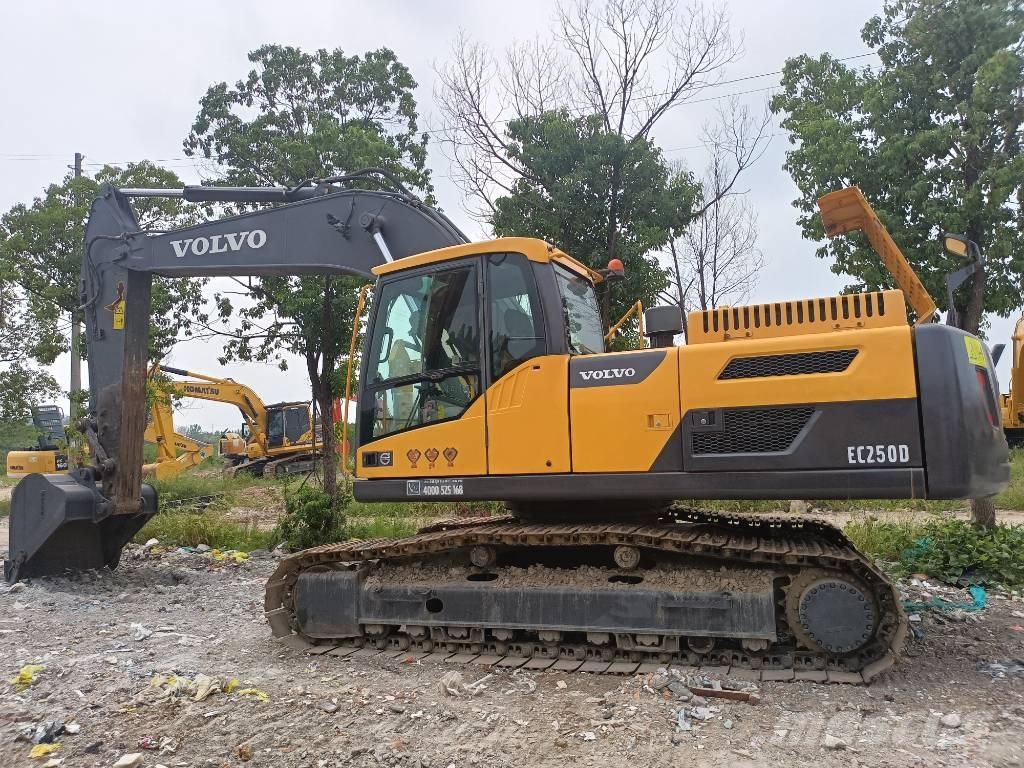 Volvo ec250 Bageri guseničari