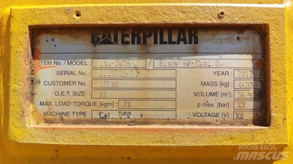 CAT D9T Buldožeri guseničari