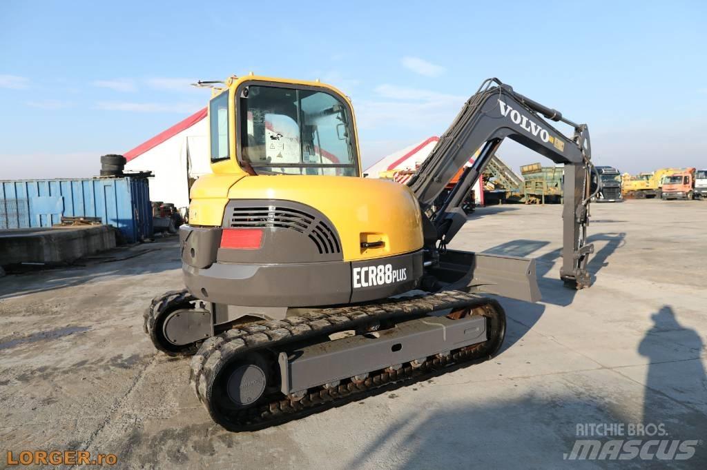 Volvo ECR 88 PLUS Midi bageri 7t – 12t