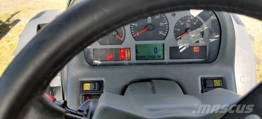 Valtra S 260 Traktori