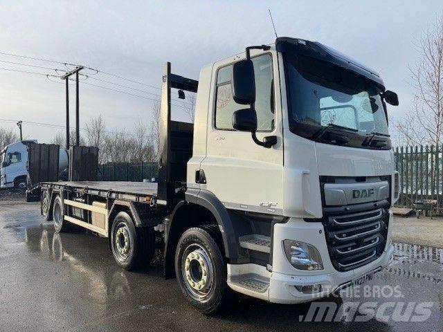 DAF CF 450 Kamioni sa ravan platformom / vitlom