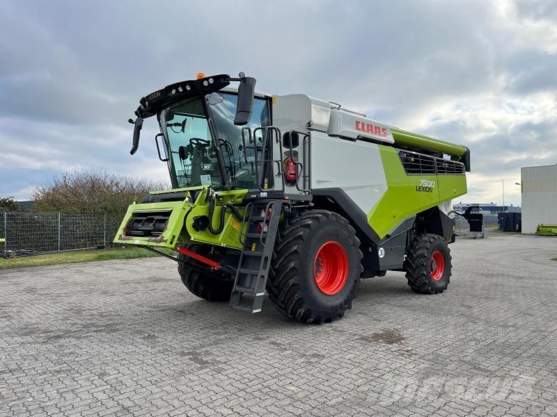 CLAAS LEXION 7500 Kombajni