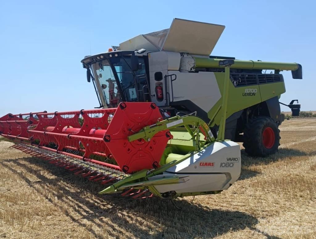 CLAAS Lexion 8700 Kombajni