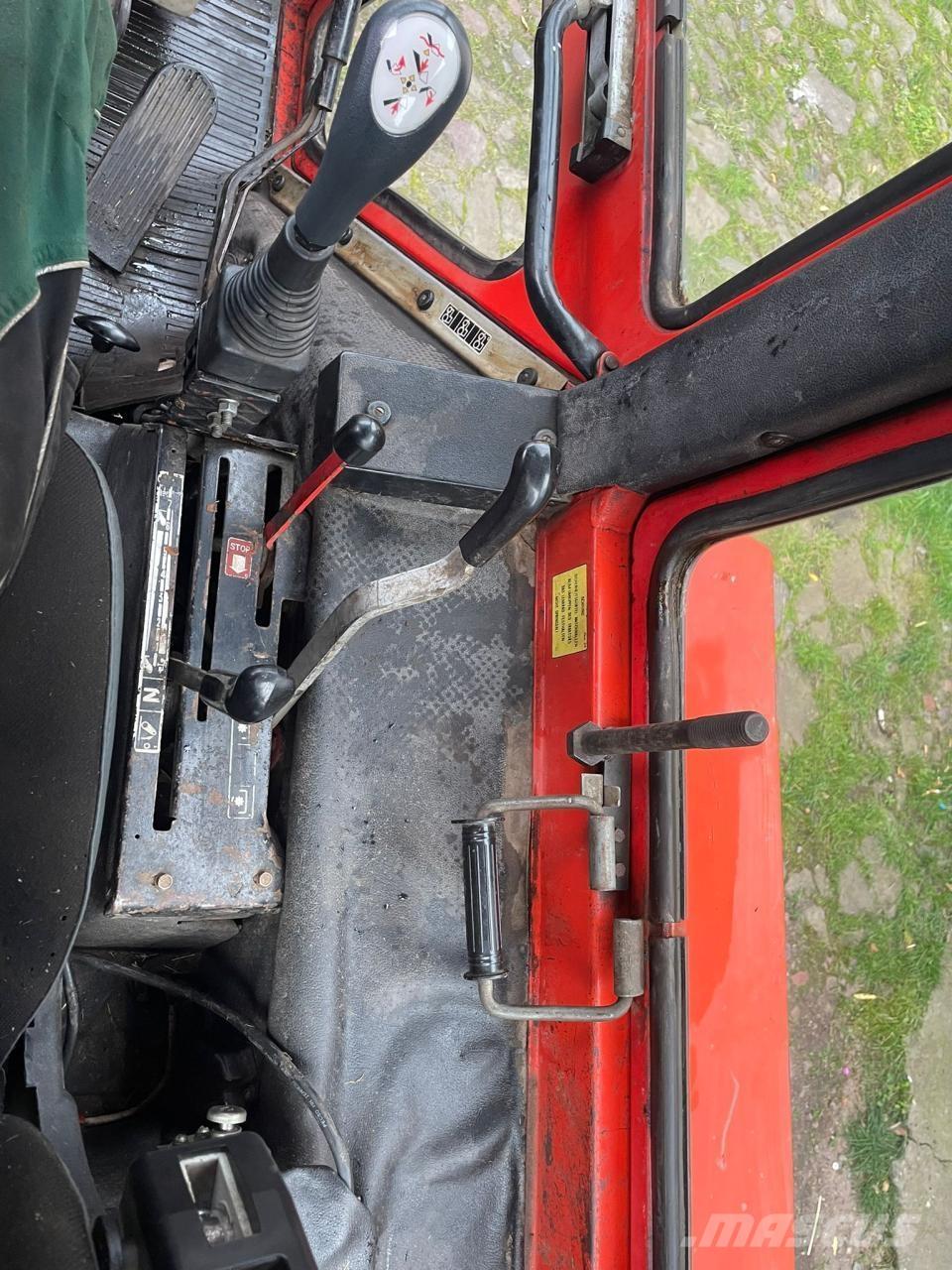 Belarus MTS 82 Traktori