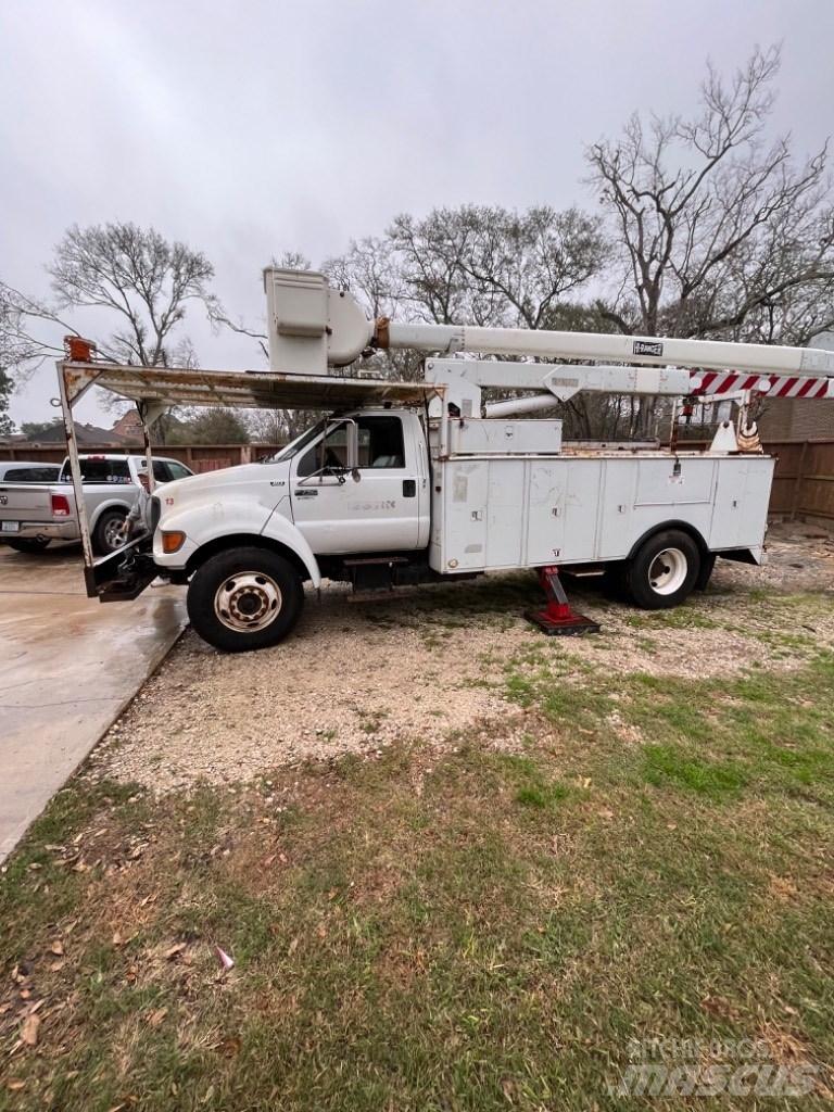 Ford F 750 Auto korpe