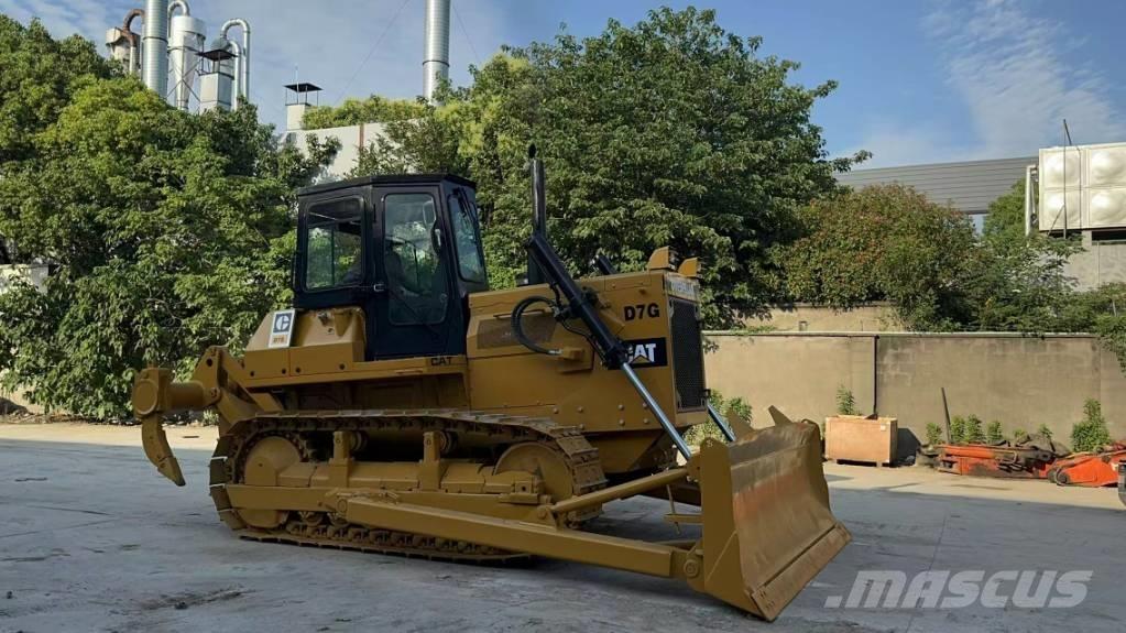 CAT D7G Buldožeri guseničari