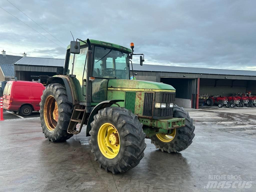 John Deere 6600 Traktori