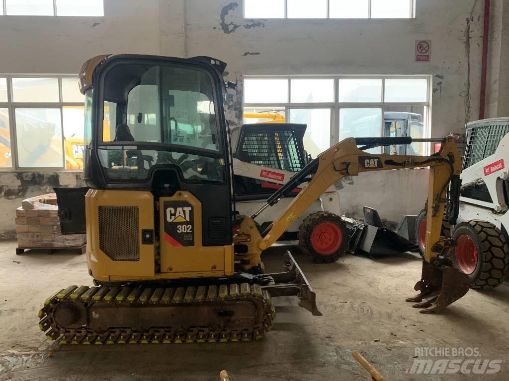 CAT 302 Bageri guseničari