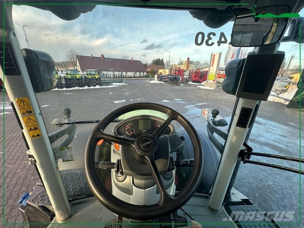 CLAAS Axion 850 Traktori