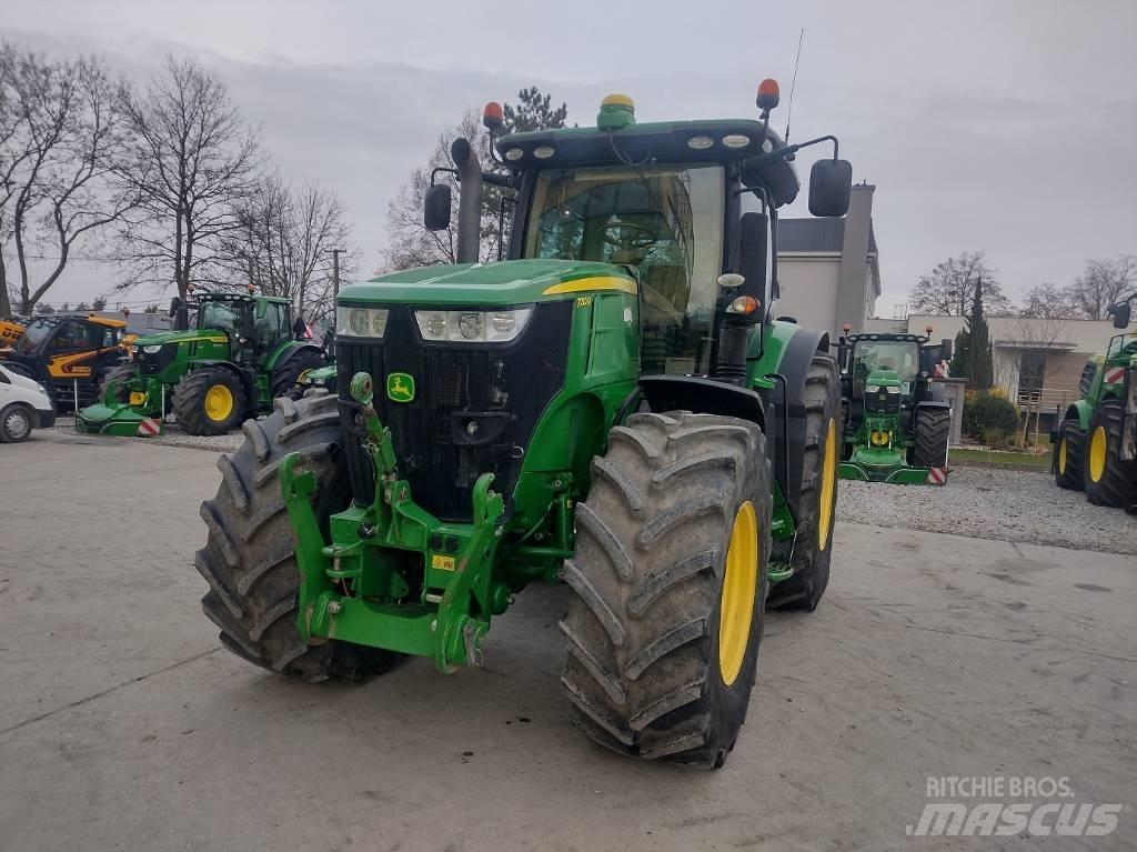 John Deere 7210 R Traktori