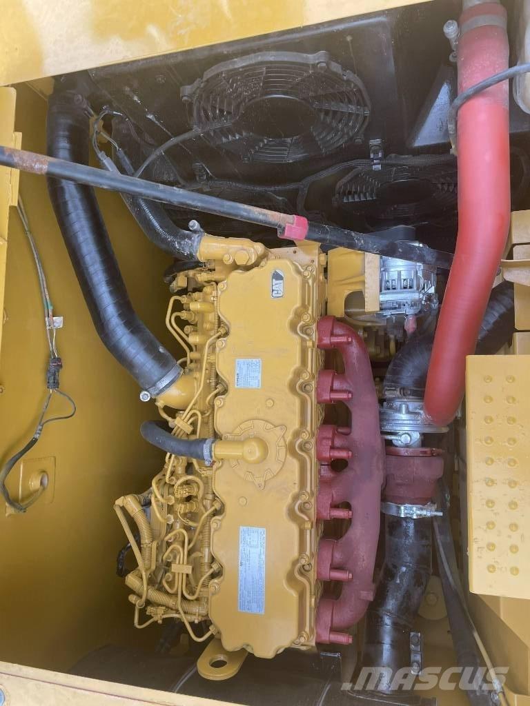 CAT CAT323 Midi bageri 7t – 12t