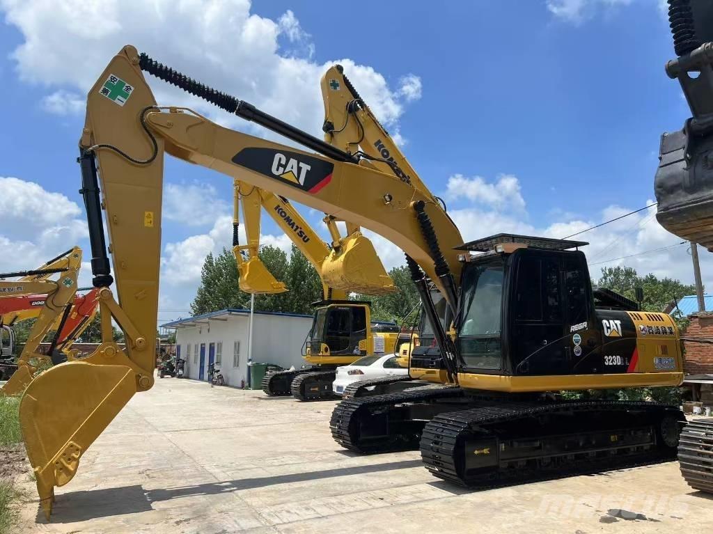 CAT 323 D Bageri guseničari