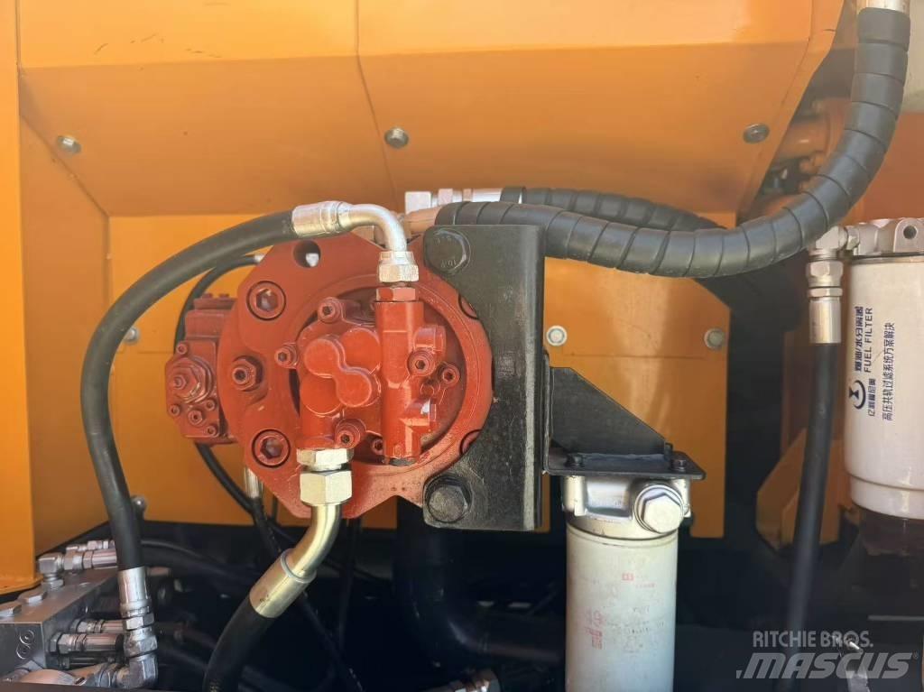 Hyundai R220LC-9S Bageri guseničari