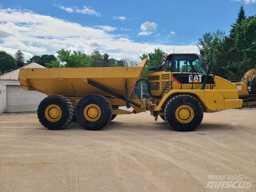 CAT 725 Zglobni damperi