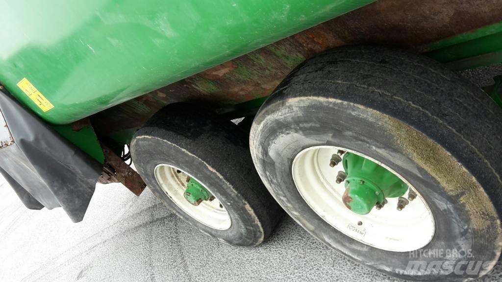 Keenan MF-400 Hranilice za živinu
