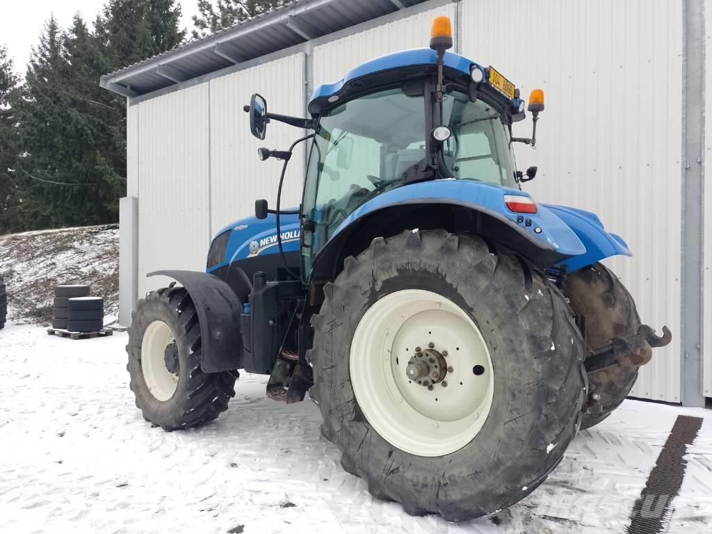 New Holland T 7.175 Traktori