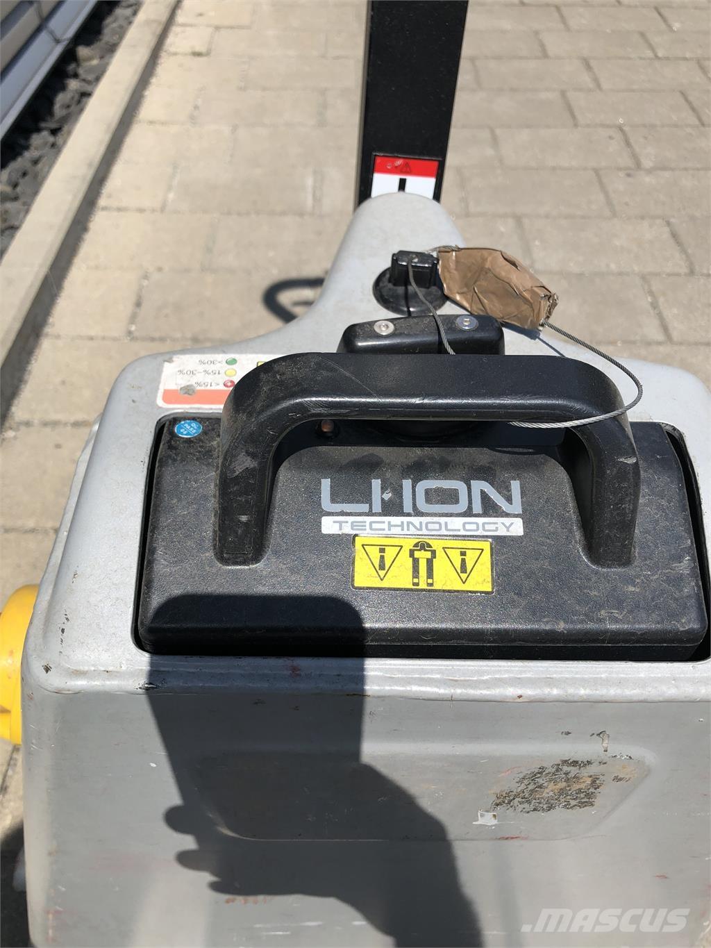 Still ECH12 Ručni električni viljuškar