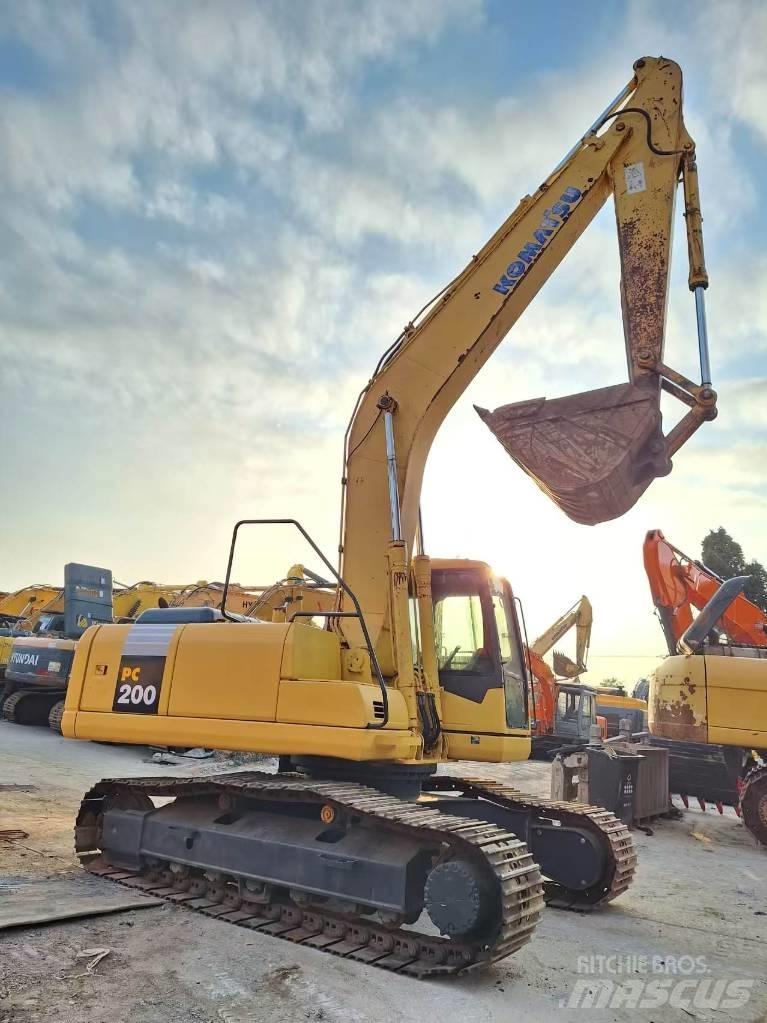 Komatsu PC 200-7 Bageri guseničari