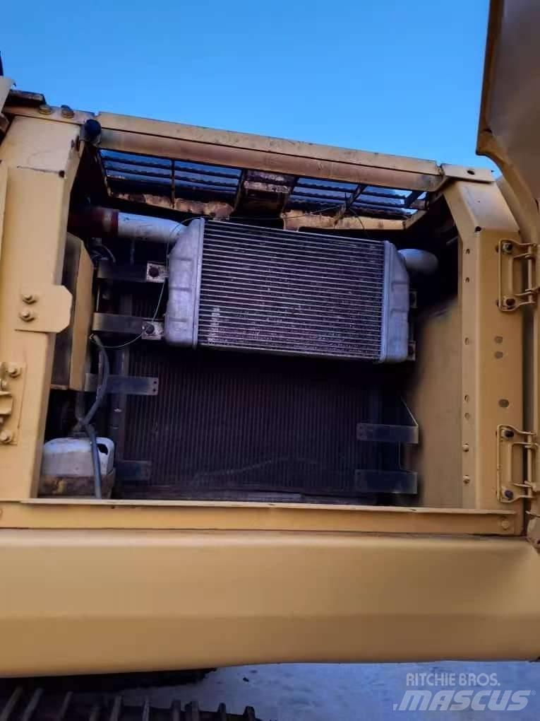Komatsu PC 200-7 Bageri guseničari