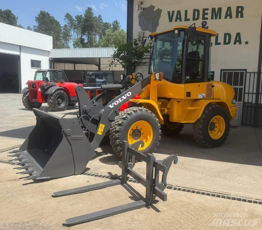 Volvo L 30 B, L30 Utovarivači na točkove