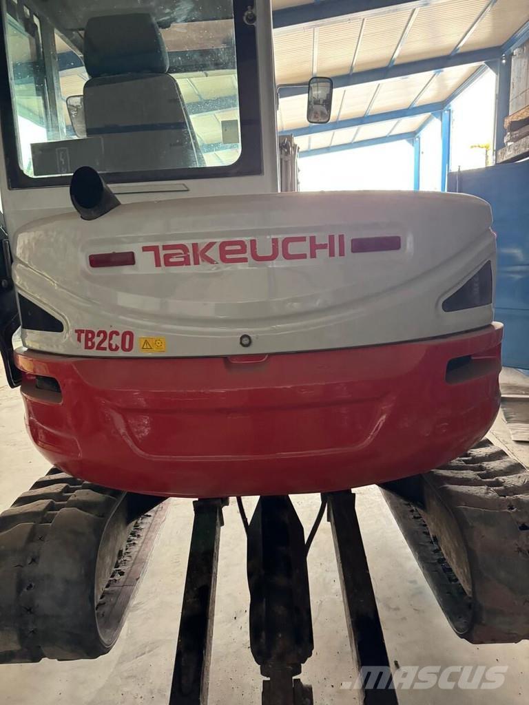 Takeuchi TB260 Mini bageri < 7t