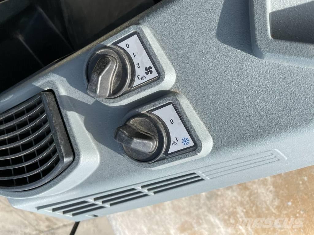 Bomag BW 213 D-5 Valjci sa jednim bubnjem