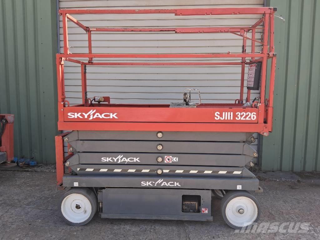 SkyJack SJ III 3226 Makazaste platforme