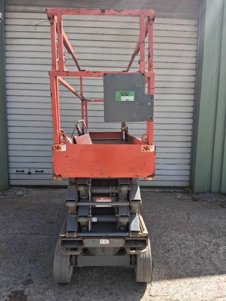SkyJack SJ III 3226 Makazaste platforme