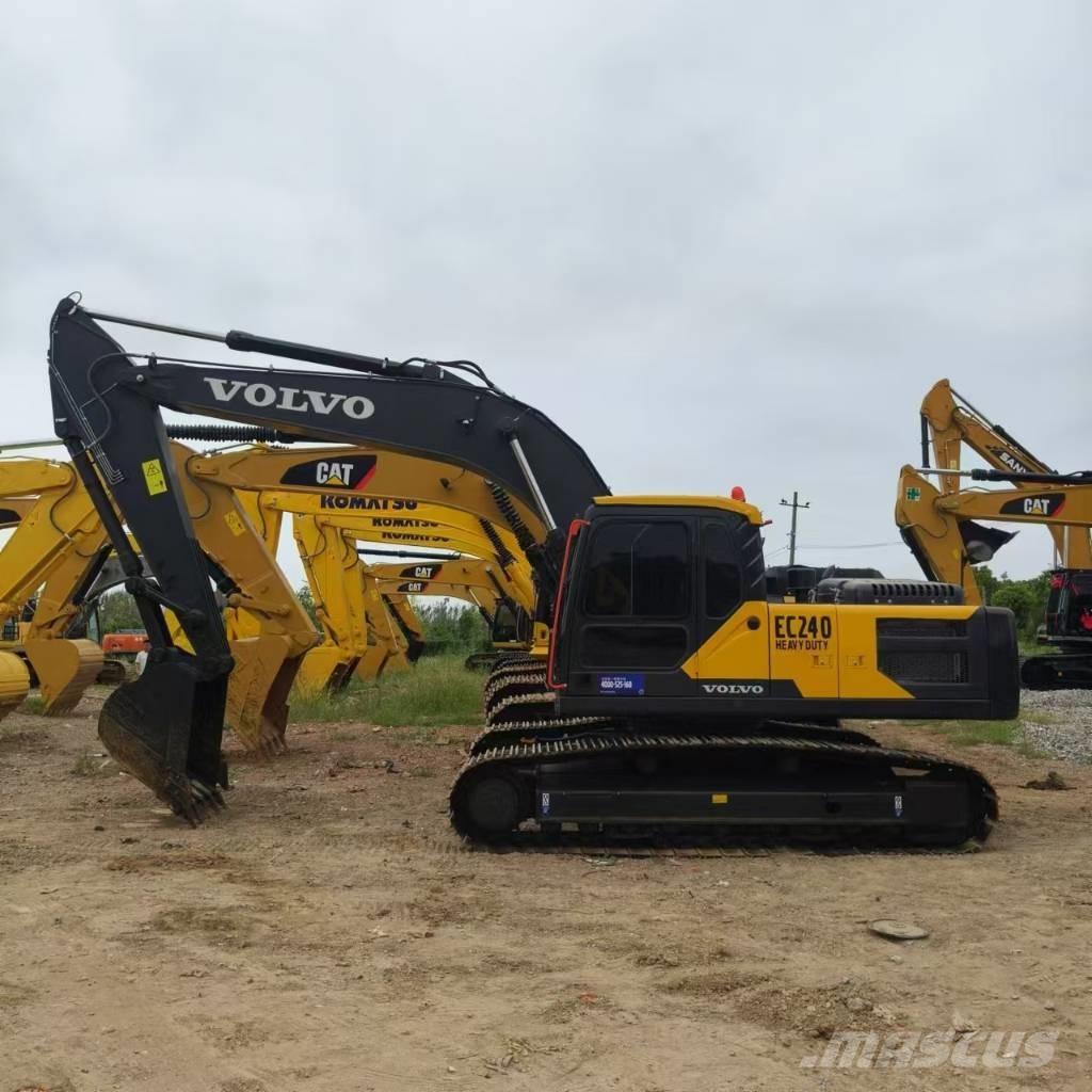 Volvo EC 240 Bageri guseničari
