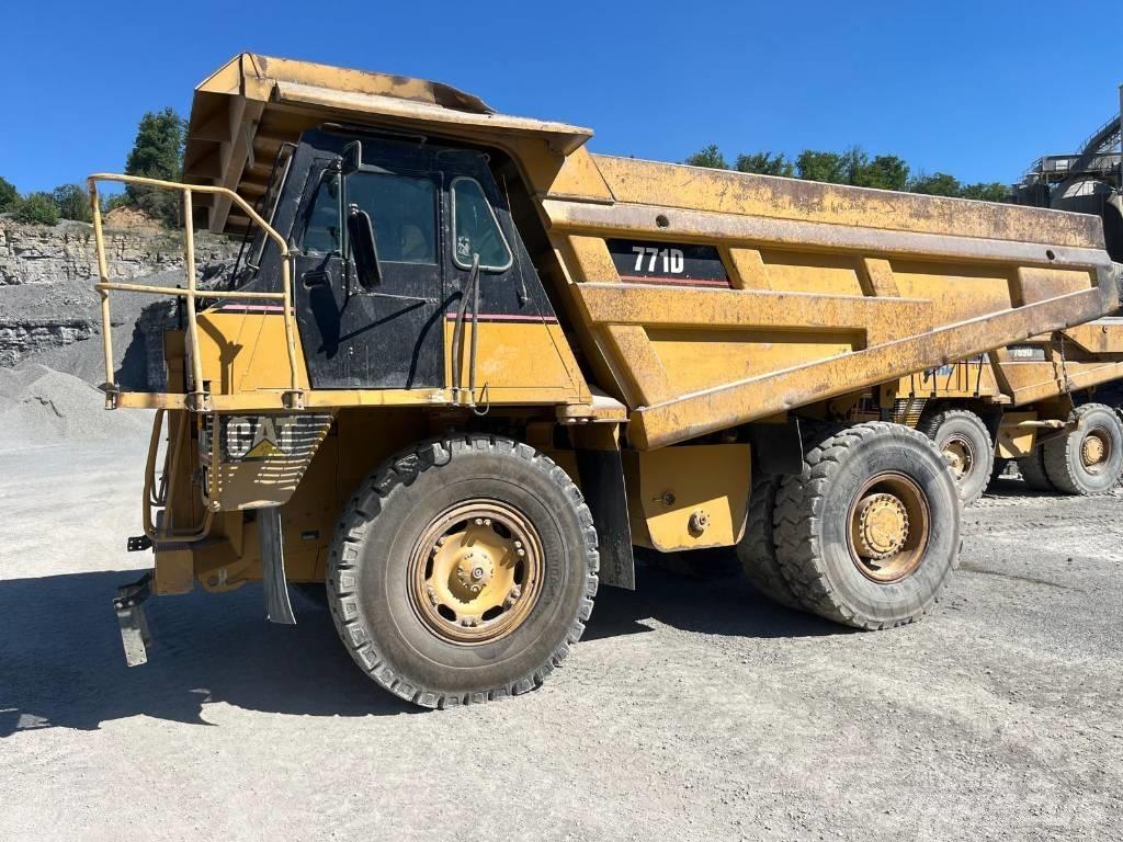 CAT 771D Kruti damperi